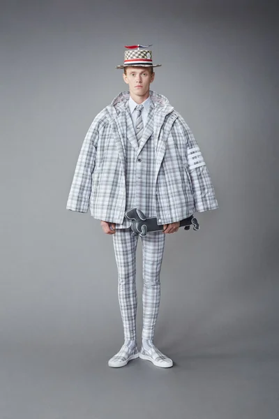 Look 11